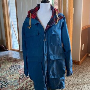 Woolrich Women’s Trench Coat Vintage Size medium